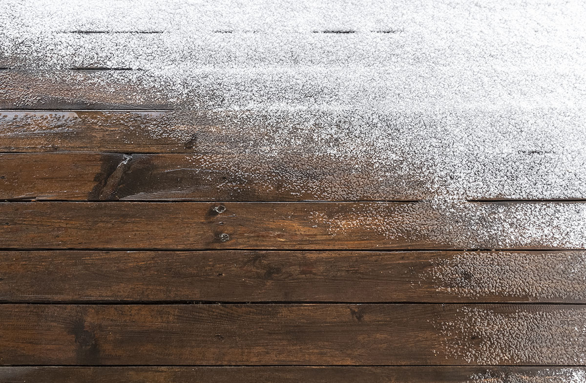Frost på terrassebord